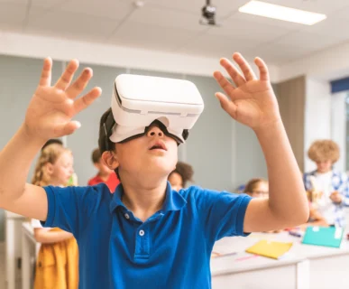 Why-VR-Learning-ClassVR-Is-the-Future-of-Education-in-the-GCC