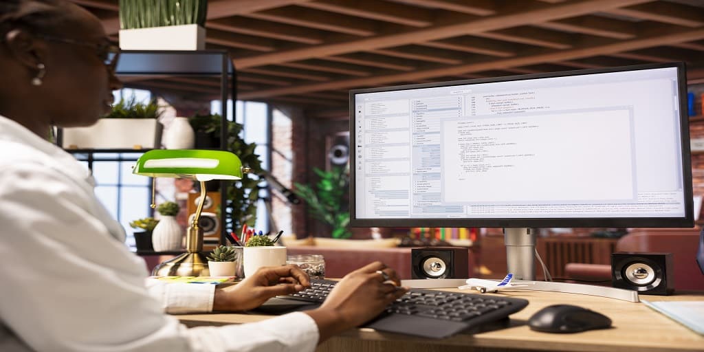 Eliminate Manual Errors: Transform Billing with Restaurant Software in Oman